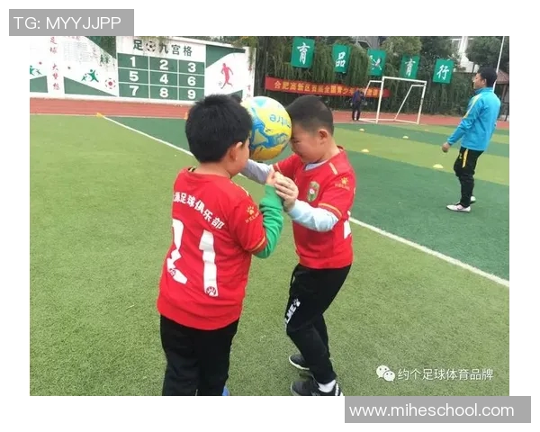 足球明星走进课堂激发学生热情与梦想的全新尝试